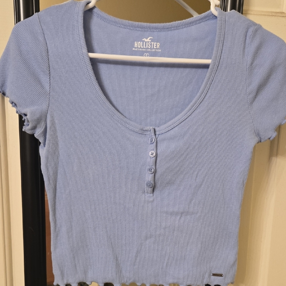 Hollister Light Blue Buttoned Tee Size S
